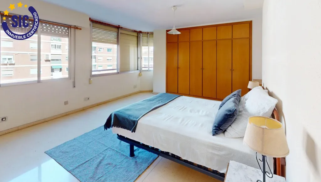 Chambres - Spacious Apartment with River View in Mont-Olivet