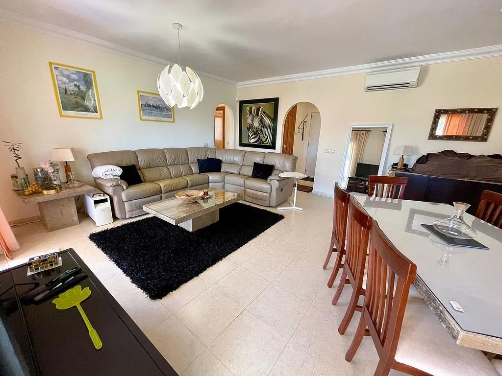 Elutuba - Modern Penthouse with Pool in Mijas Golf