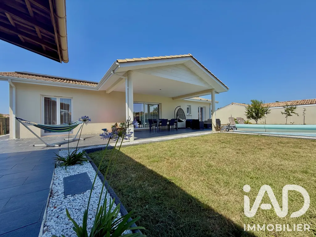 Aed - Contemporary Flat-Plan House with Pool in Belin-Béliet