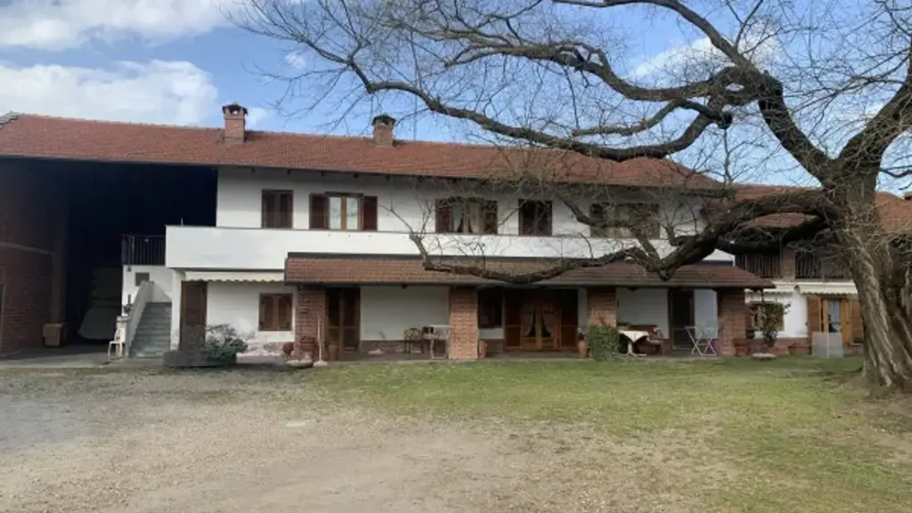 Välivaade - Rustic House with Garden in Rivalta di Torino
