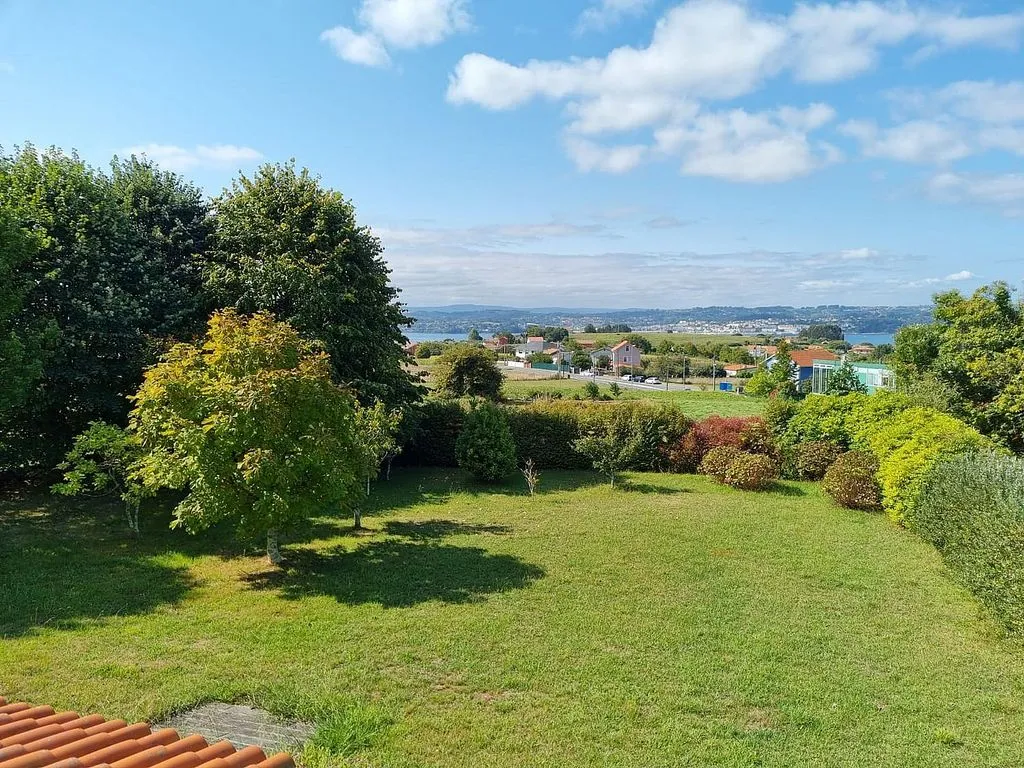 Giardino - Chalet with Golf Course Views near Perbes