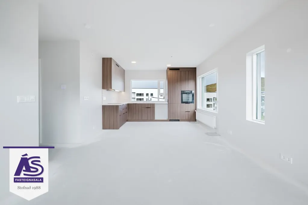 Cuisine - New 4-Storey Apartment with Elevator in Hafnarfjörður