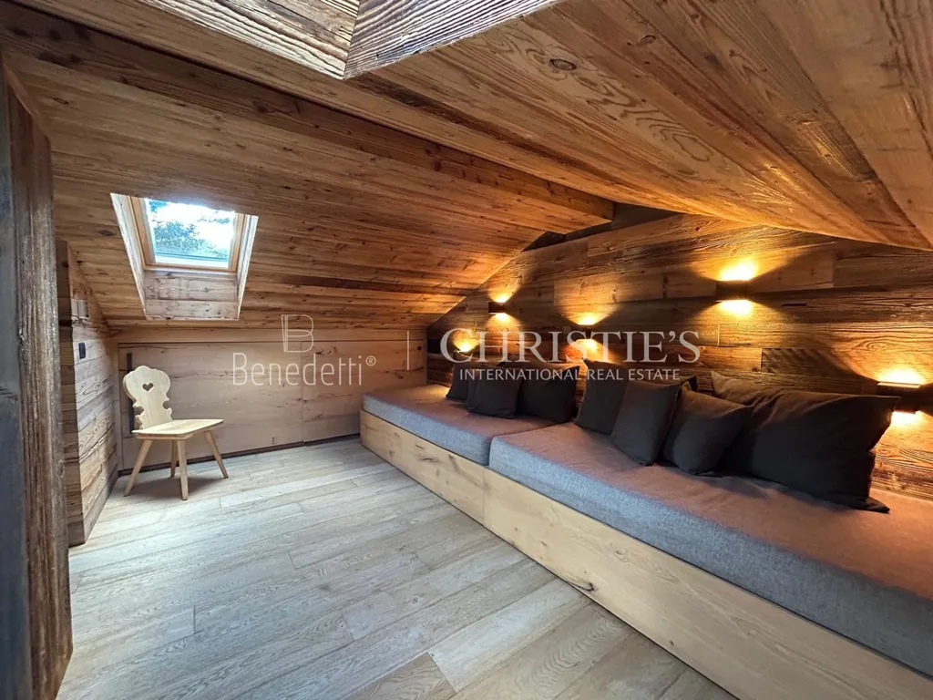 Toad - Luxury Chalet with Ski-in/Ski-out in Olang