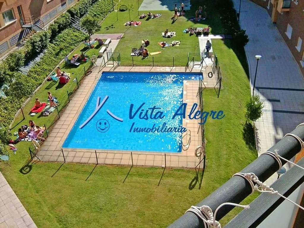 Bassein - Apartment with Pool in Central Haro