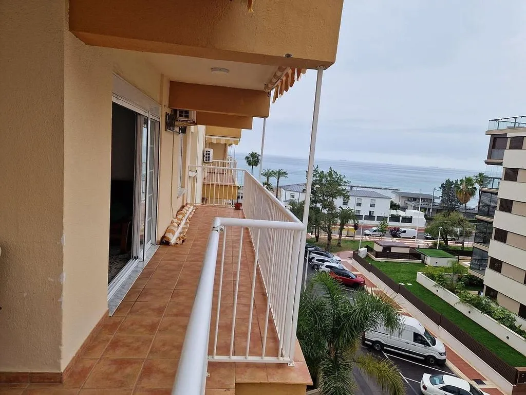 Balcon - Beachfront Apartment with Pool in Benicàssim