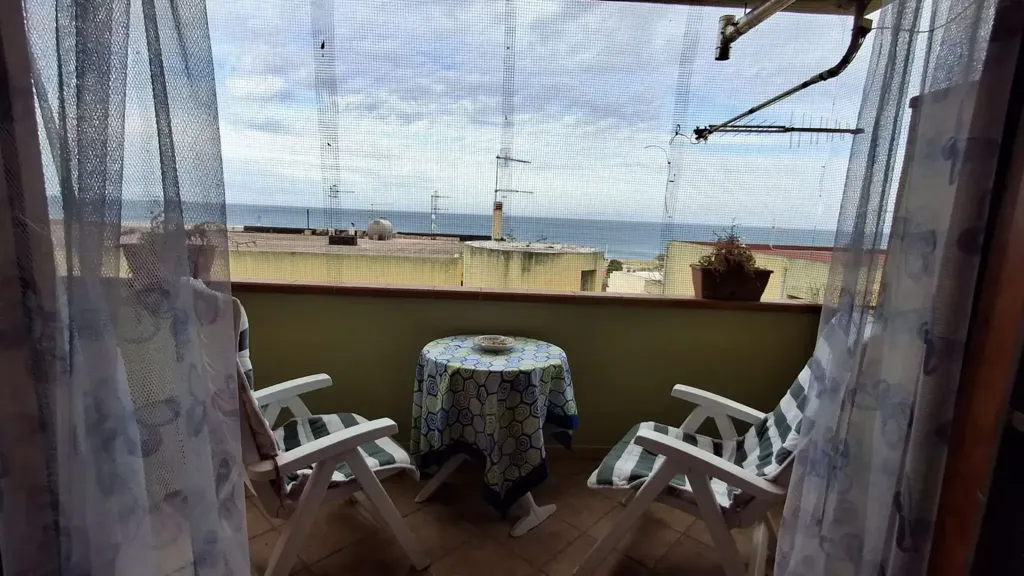 Balcon - Apartment with Sea View in Messina