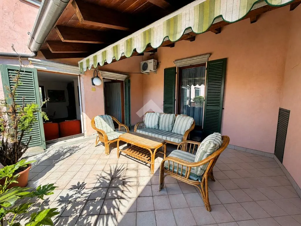 Terrazza - Apartment with Terrace in Brescia