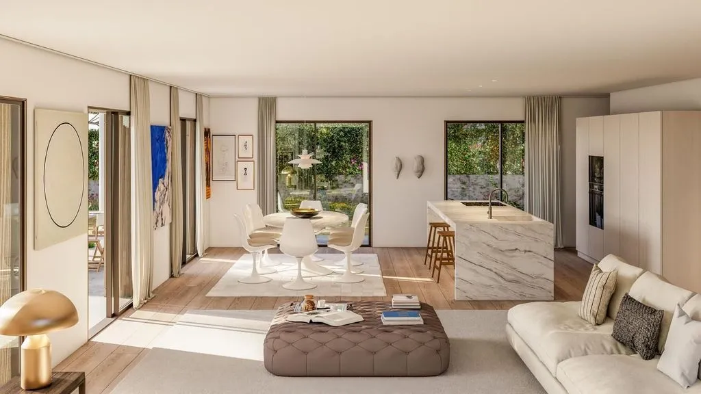 Villa with Sea View in Caparica Hills, Almada