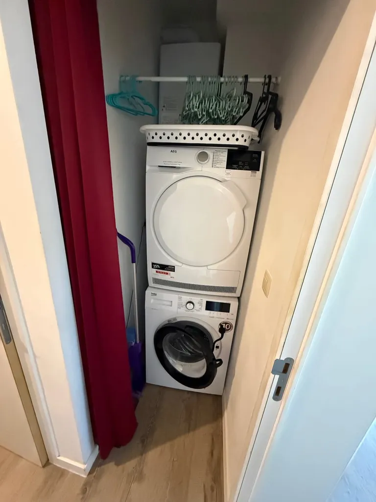 Buanderie - Appartement Rénové avec 2 Chambres à Dinant