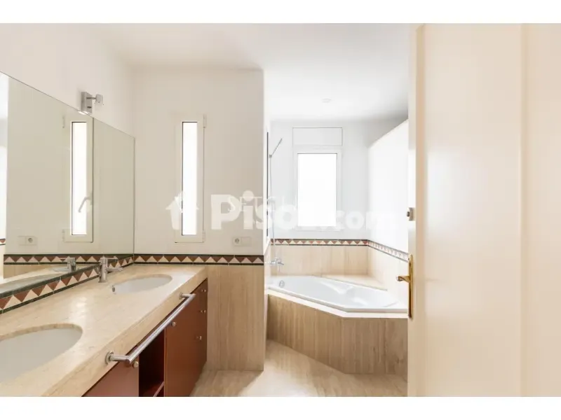 Salles de bain - Chalet with Private Garden in Alella