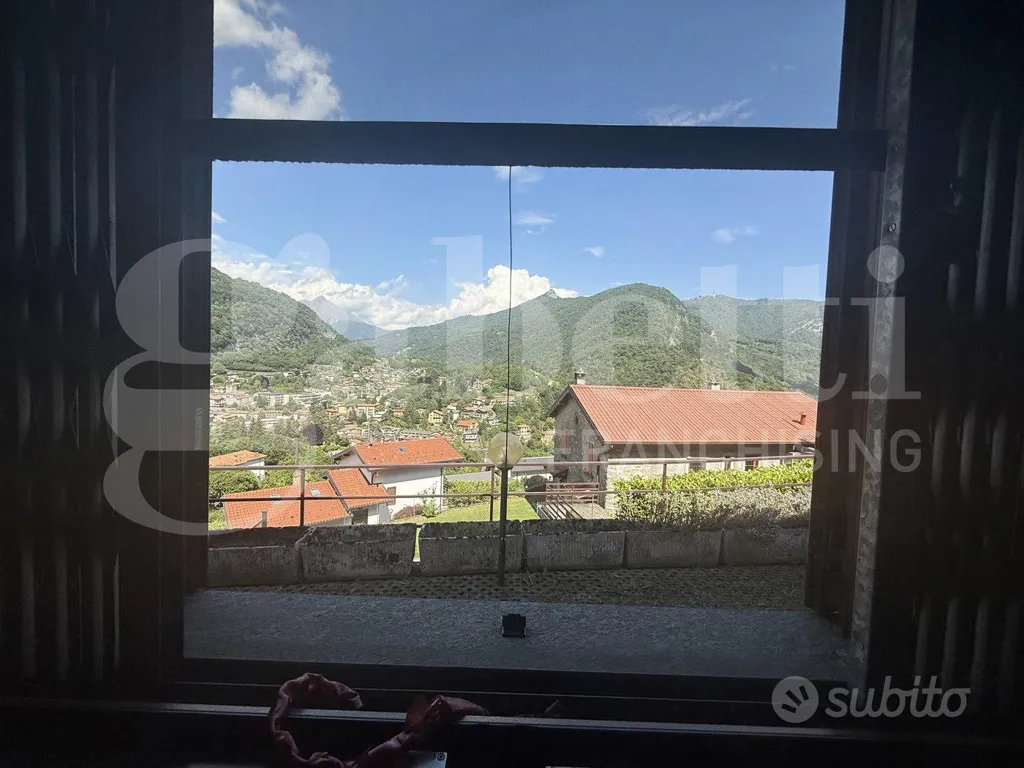 Toad - Villa with Panoramic View in Asso