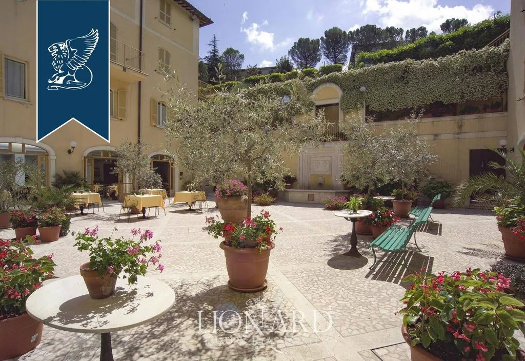 Aed - Luxury Hotel with Historical Features in Spoleto