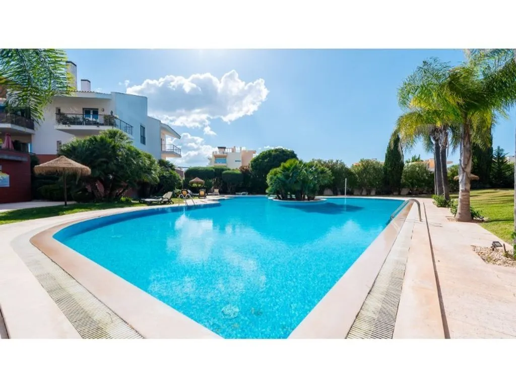 Piscine - Luxury Apartment with Golf Views in Vilamoura