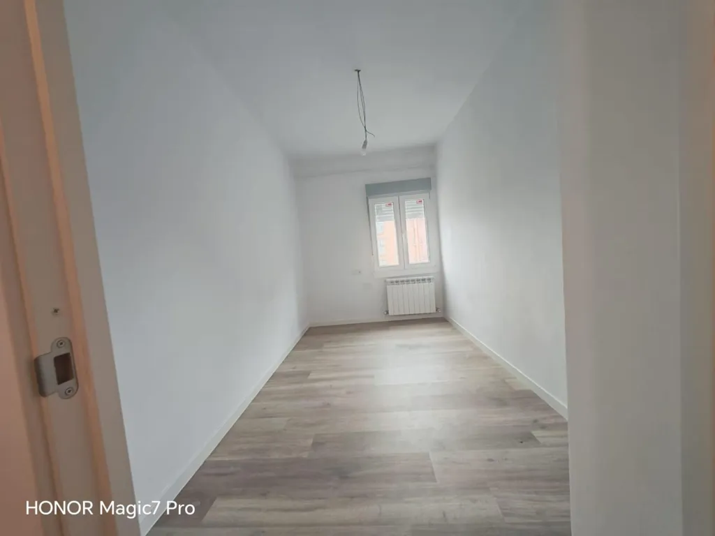 3 magamistoaga korter asukohas Zamora