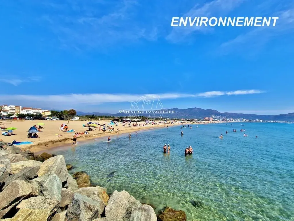Penthouse with Sea View in Empuriabrava
