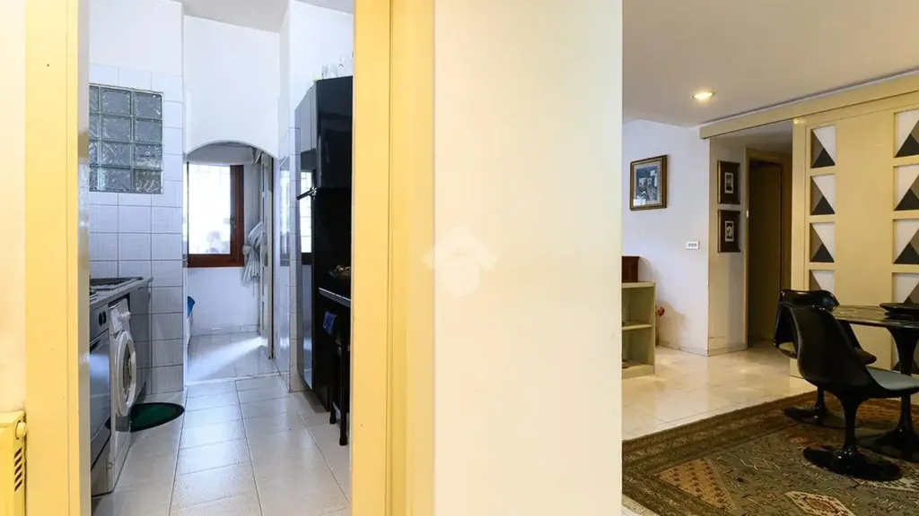 Cucina - Triplex with Garden in Rome