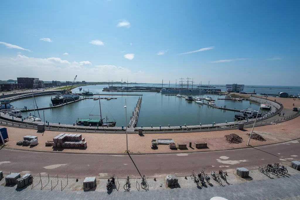 Garden - Apartment with Harbour View in Lelystad