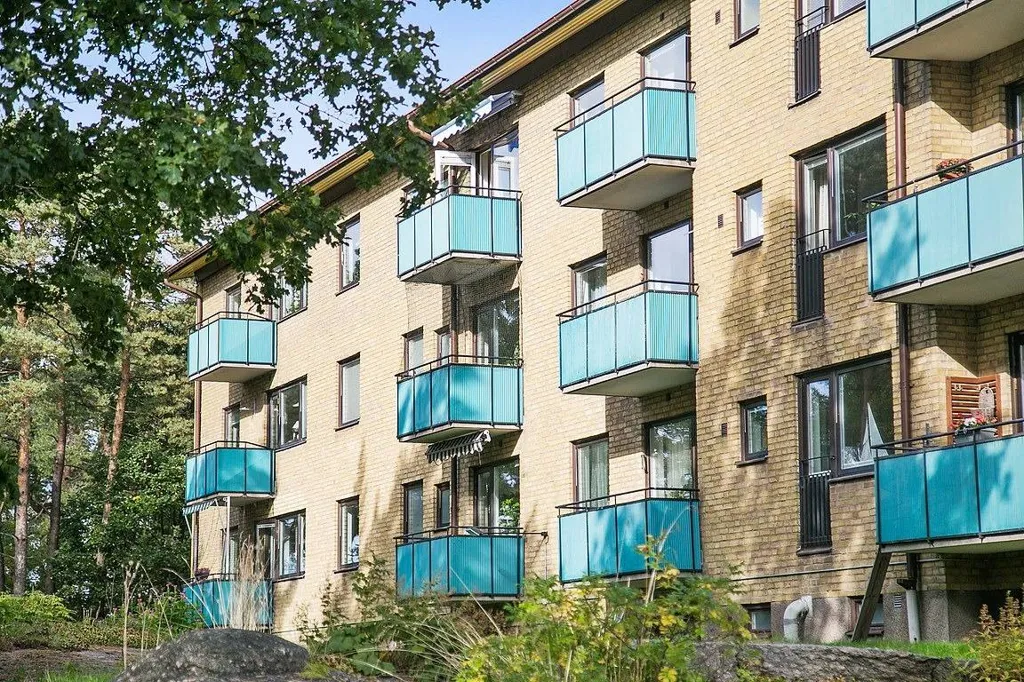 Välivaade - Flat with Garden Access in Björkekärr