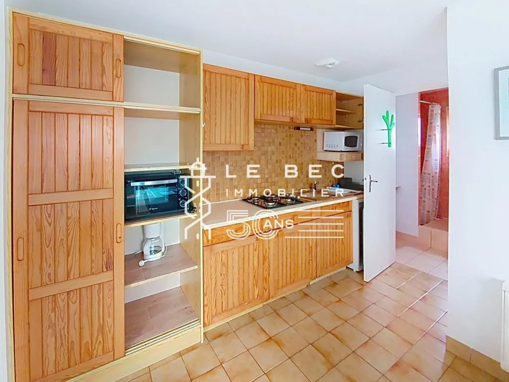 Cucina - House with Constructible Land in Lorient
