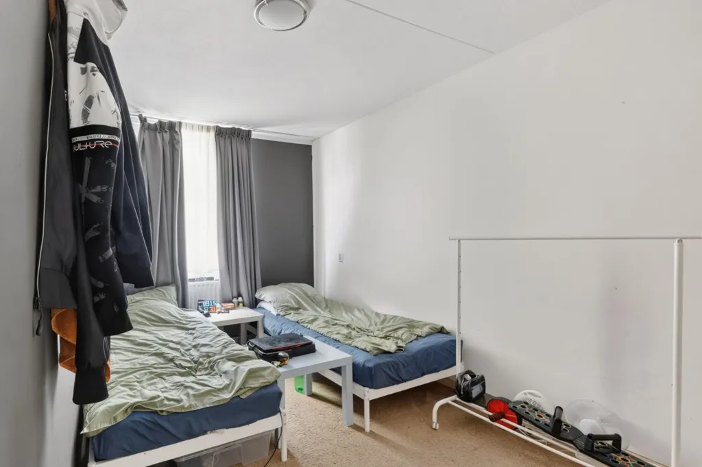 Chambres - Three-Storey House with Garden in Waddinxveen