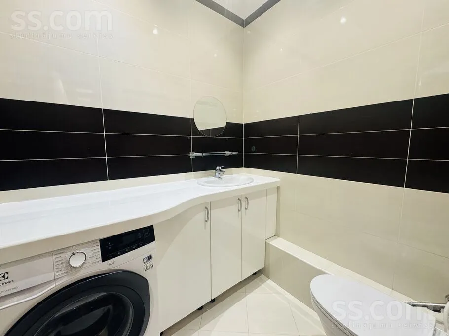Salles de bain - 3-Bedroom Apartment with Terrace in Mārupe
