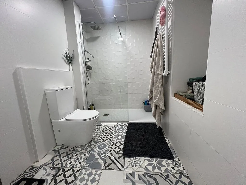Salles de bain - Apartment with Terrace and Parking in Reus