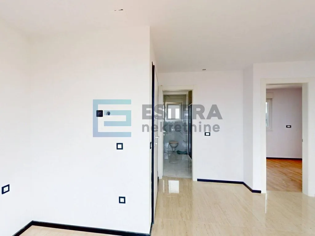 Ingresso - Apartment with Terrace in Pakoštane
