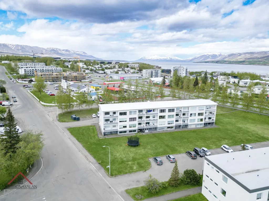 Õhuvaade - Apartment with South Balcony in Akureyri