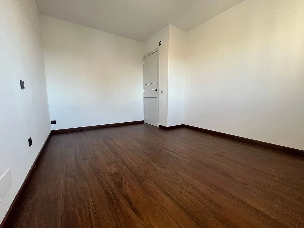 Rooms - Apartment with Terrace in Canillas, Madrid