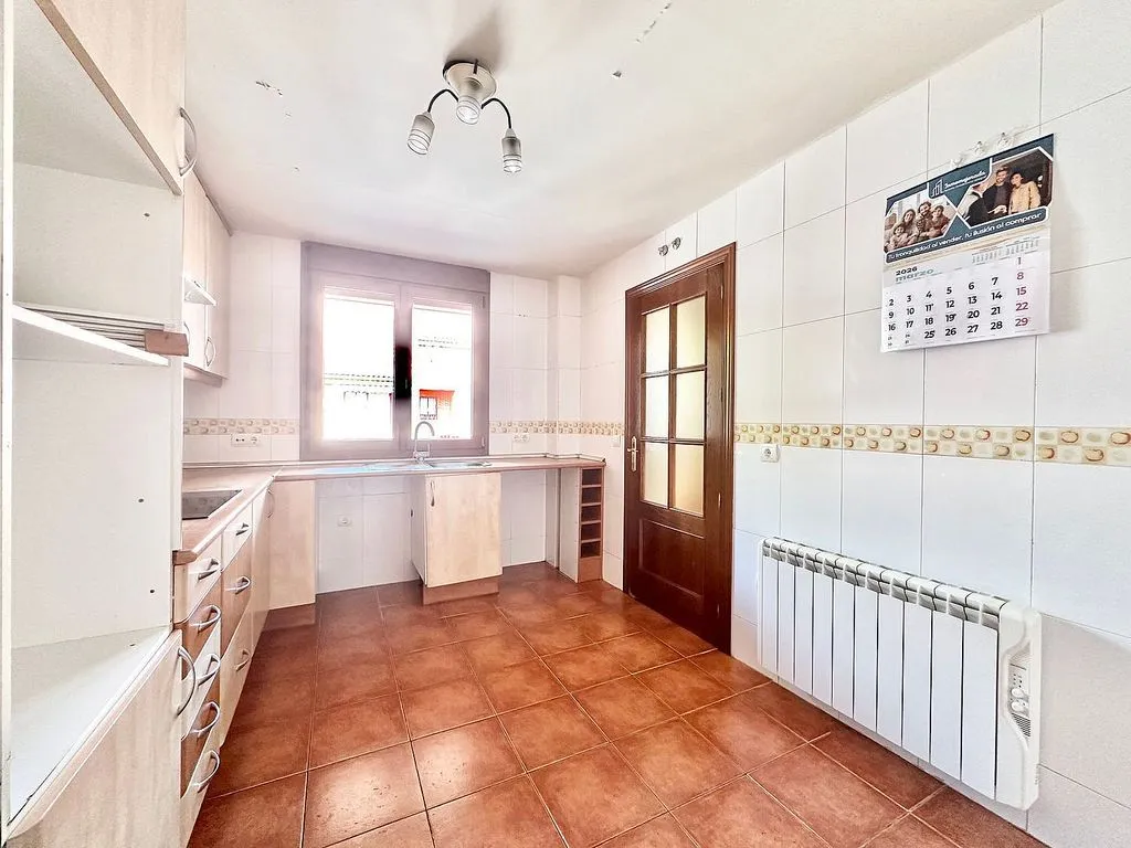 Cuisine - Patio-Backed Chalet in Mejorada del Campo