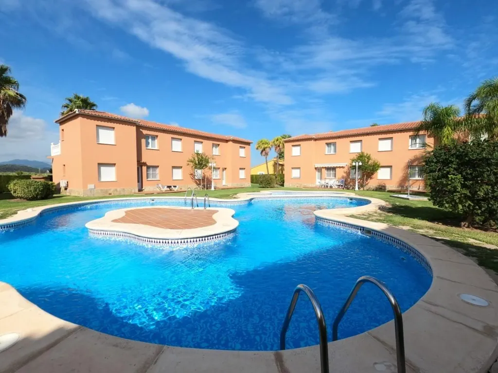 Piscine - Furnished Apartment with Pool in Oliva Nova