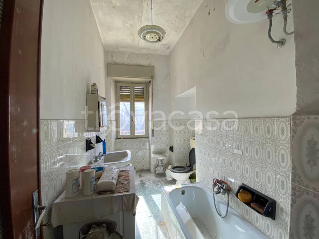 Salles de bain - Semi-detached House with Garden in Ceva