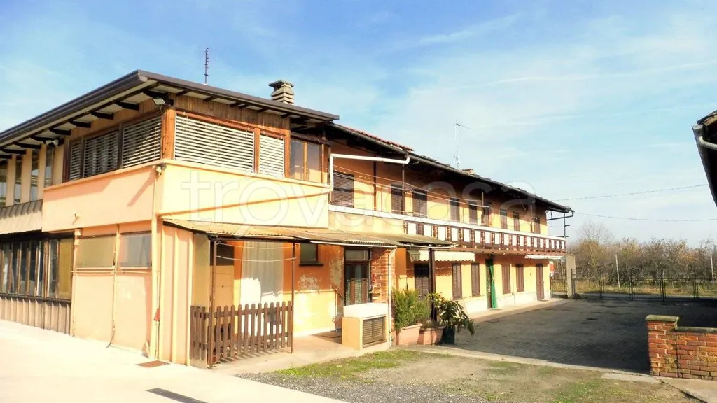 Välivaade - Restored Casale with Private Garden in Cavour