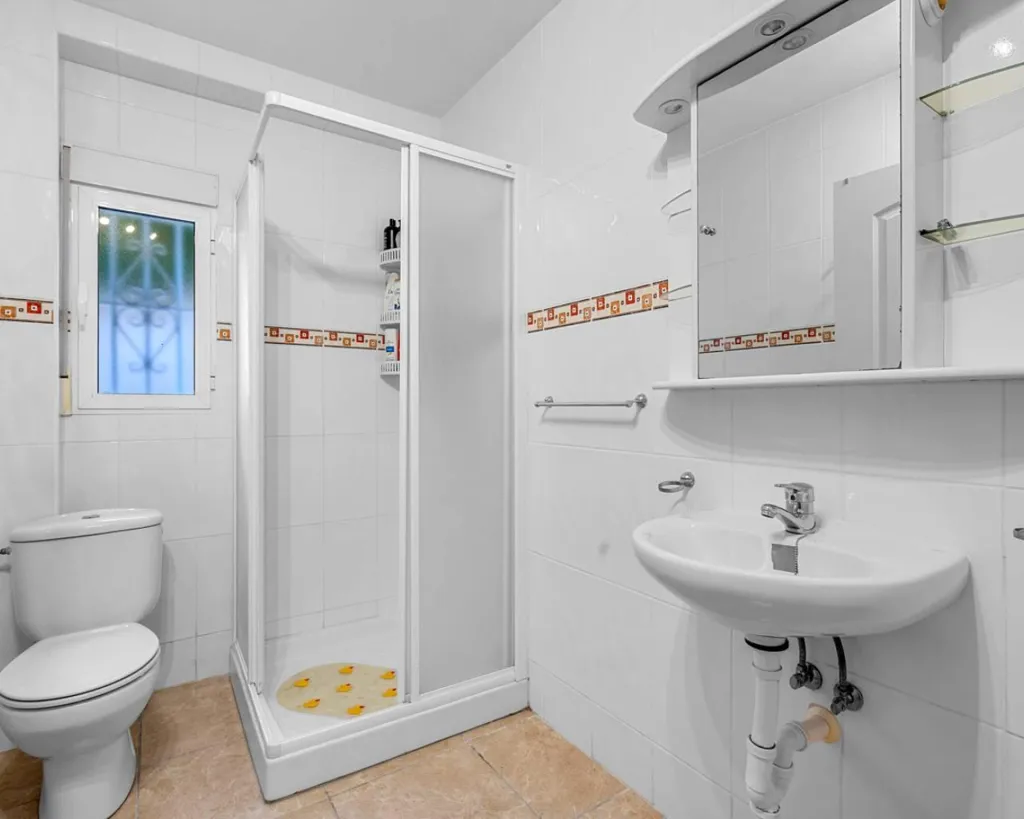 Vannitoad - Seven-Bedroom Villa with Pool in Ciudad Quesada