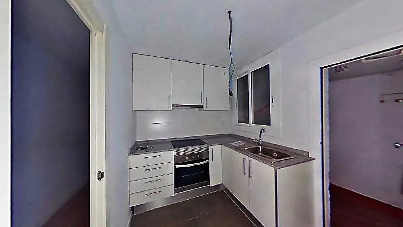 Köök - Flat with Parquet Floors in Esplugues de Llobregat