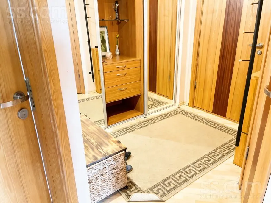 Entrée - Modern 2-Bedroom Flat with Garden in Jugla, Riga