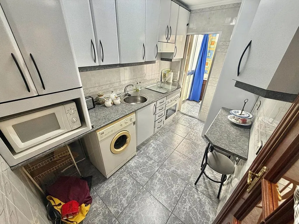 Köök - Apartment with Terrace in Sur-Este