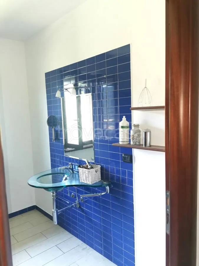 Salles de bain - Rustic Villa with Garden in Pocapaglia