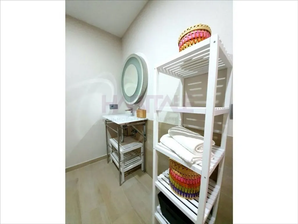 Salles de bain - Modern Flat with Balcony in Russafa