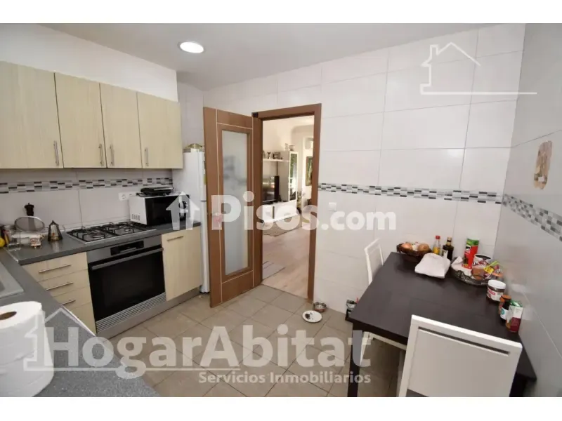 Cuisine - Reformed Apartment with Balcony on Primado Reig