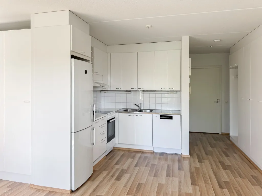 Cuisine - Bright Studio with Balcony in Martti, Turku