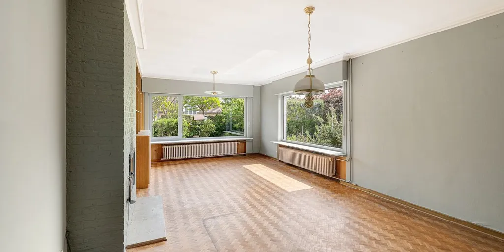 Séjour - Bungalow Rustique avec Jardin à Ramskapelle
