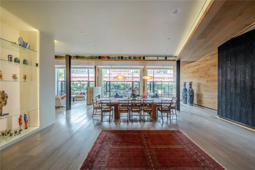Dining Room - 3-bedroom property in London