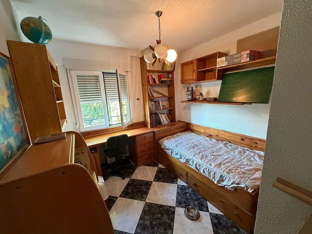Chambres - Apartment with Terrace in Canillejas, Madrid