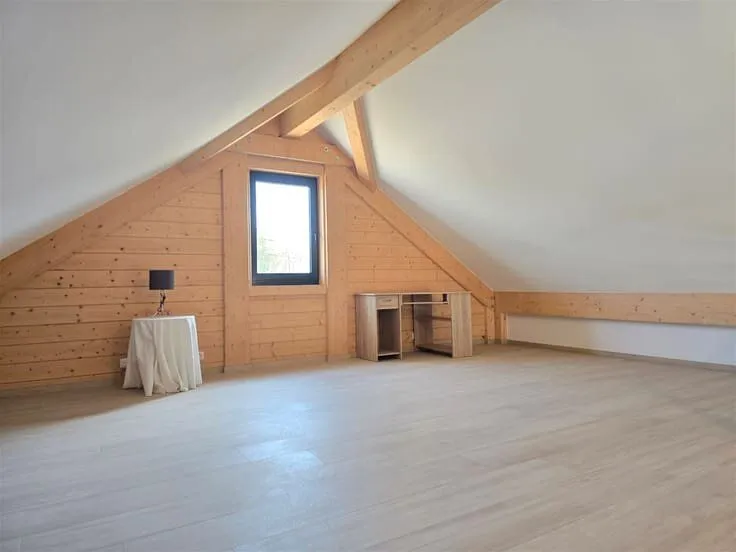 2 magamistoaga maja asukohas Saint-Jean-Geest
