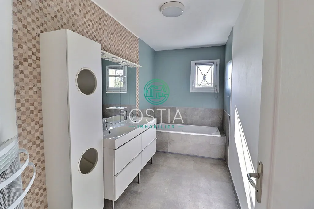 Bathrooms - Duplex Villa with Pool on Rive-de-Gier Heights