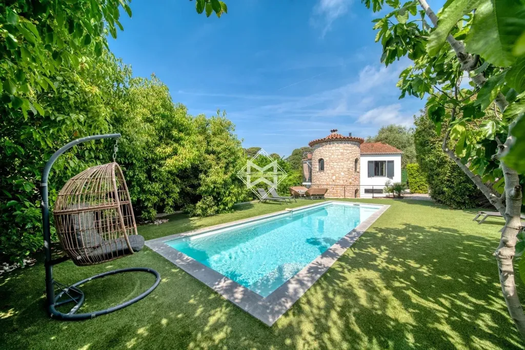 Bassein - Renovated Villa with Pool in Cannes