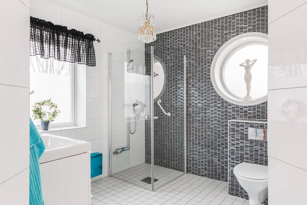 Salles de bain - Modern Villa with Central Location in Sundsvall