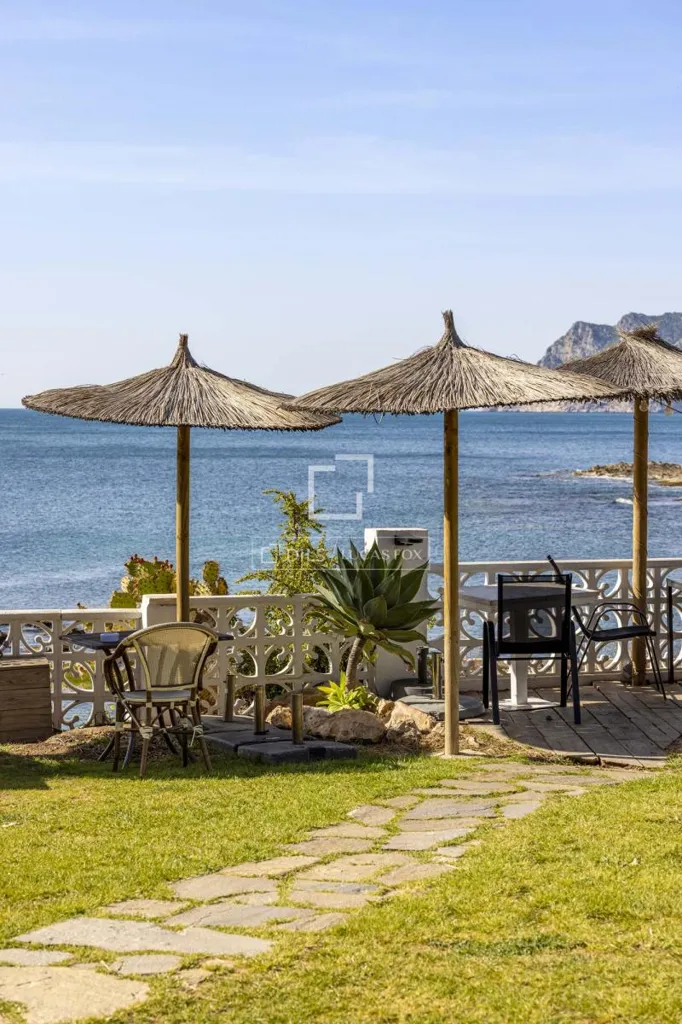 Terrass - Refurbished Boutique Aparthotel with Pool in Benissa