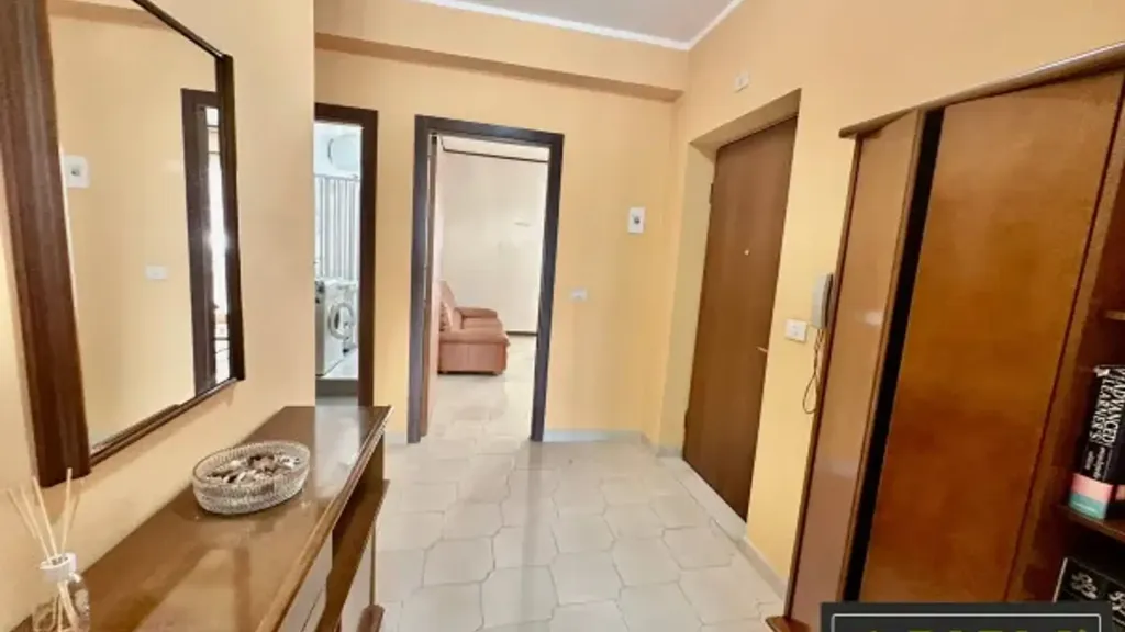 hallway_entrance